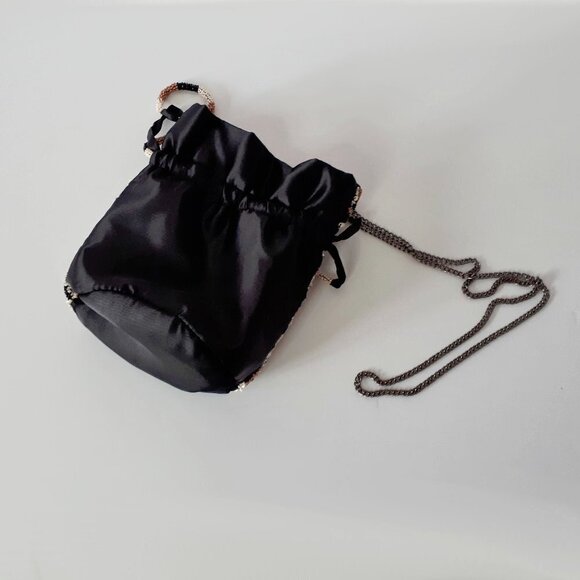 NWT Stradivarius black, off-white, caramel tan beaded bucket bag w/ chain strap - Picture 3 of 6